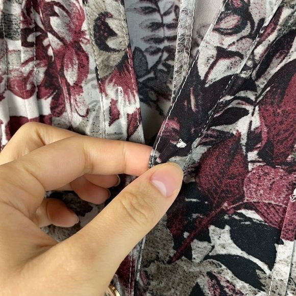 Verarose Maternity Half Sleeves Tunic Top - Picture 10 of 10